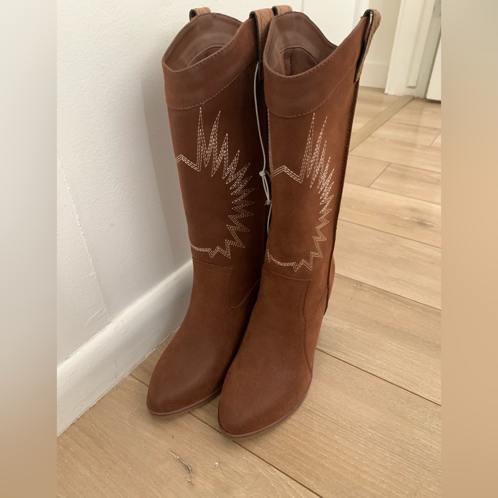 Brand new cowgirl boots